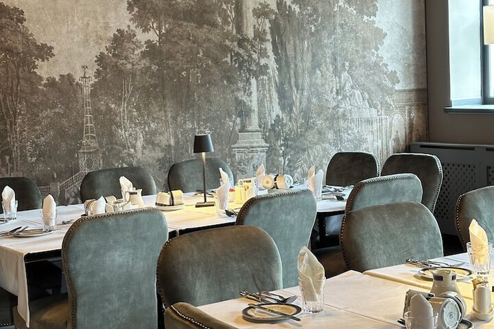 Dining 143 of 171