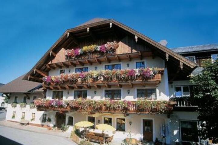 Hotel 3 of 5