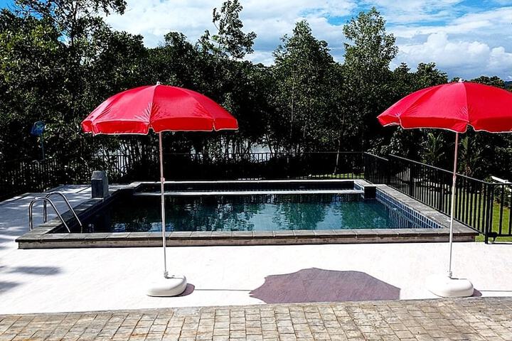 Pool 17 of 35