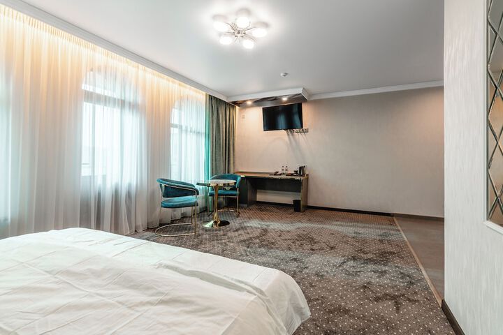 Room 34 of 84
