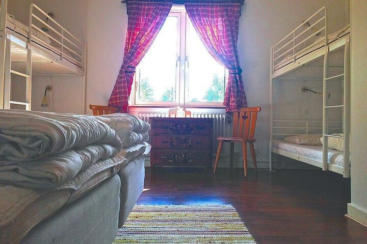 Room 14 of 14