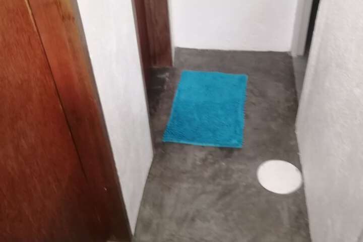 Room 75 of 102