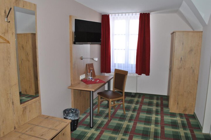 Room 19 of 52