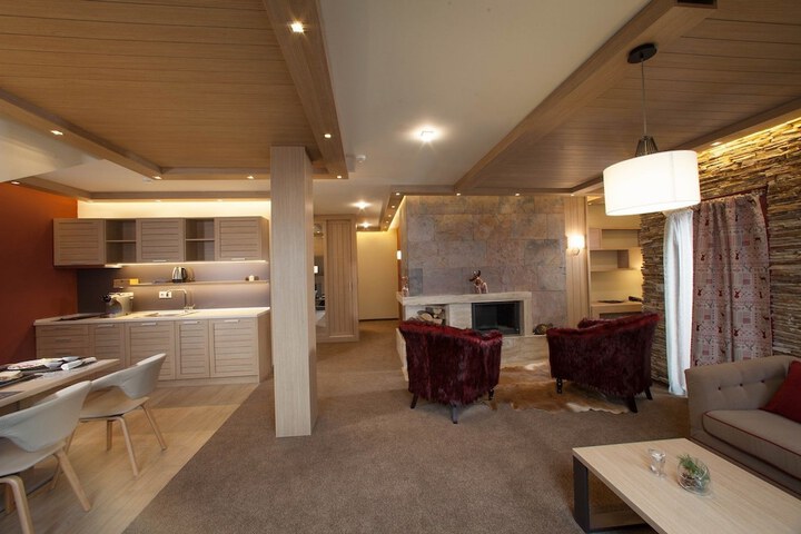 Room 15 of 61