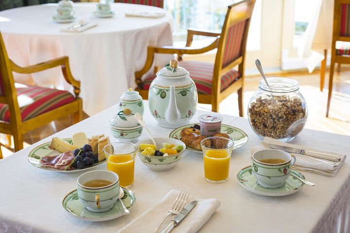 Breakfast/Coffee Service 67 of 91
