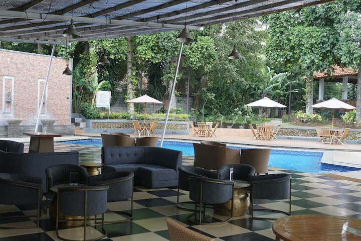 Restaurants