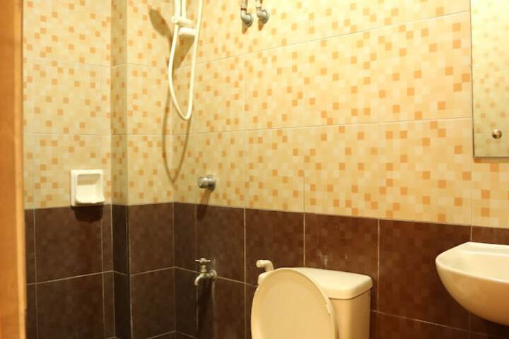 Room 13 of 26