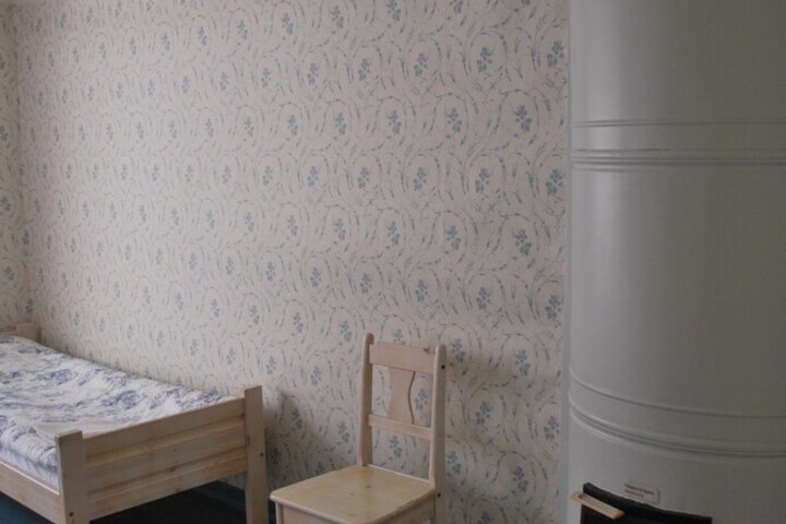 Room 9 of 46