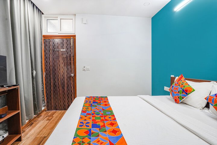 Room 23 of 43