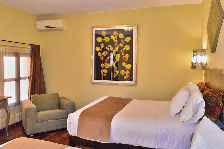 Room 28 of 37