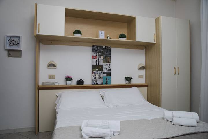 Room 11 of 12