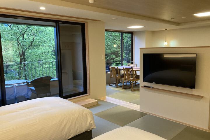 Room 26 of 107