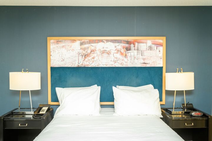 Room 10 of 37