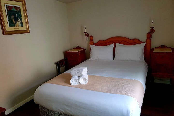 Room 7 of 59