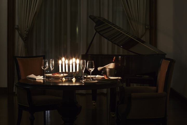 Champagne service