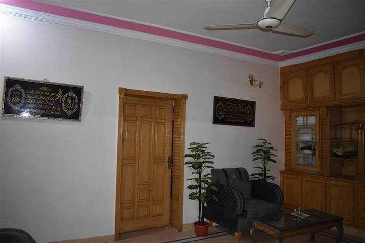 Room 5 of 7