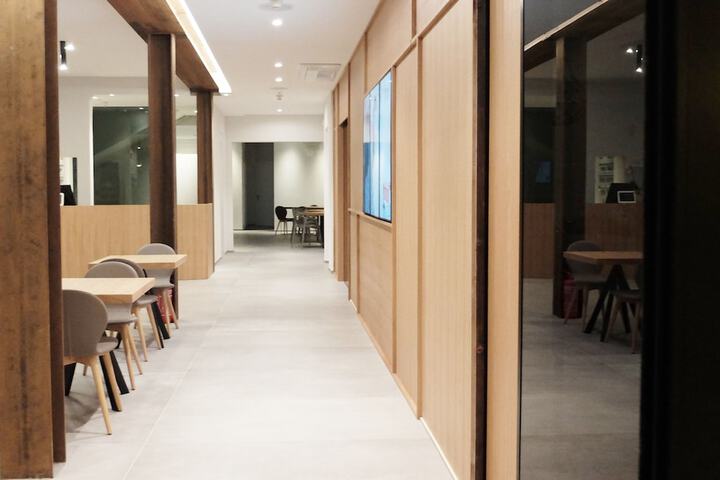 Ballroom/Hall 49 of 58