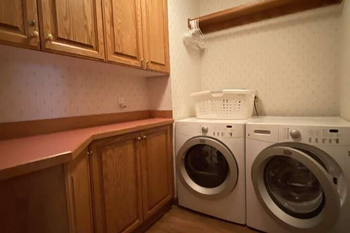 Laundry 14 of 28