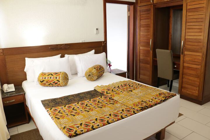 Room 10 of 22