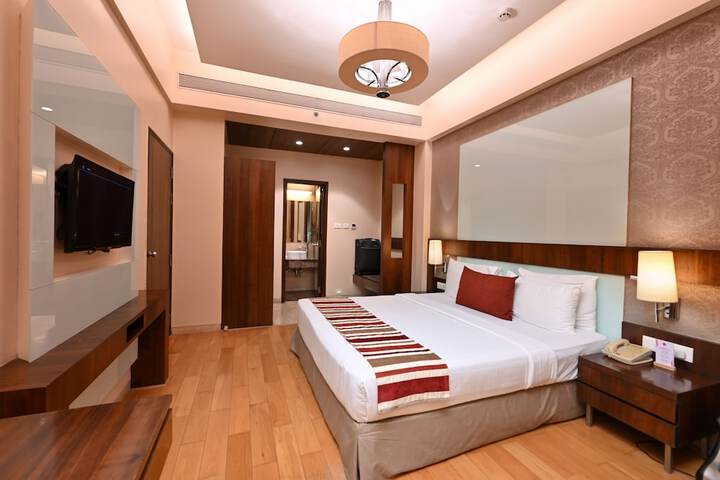 Room 9 of 56