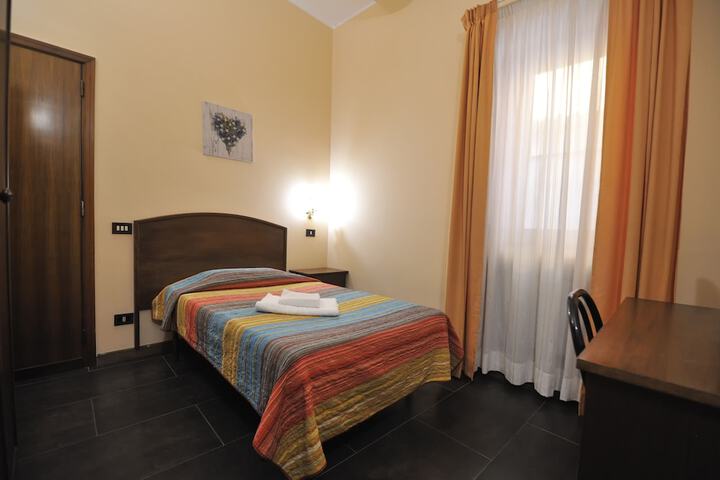 Room 6 of 55