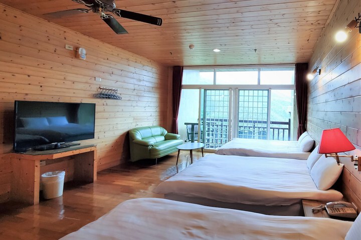 Room 15 of 59