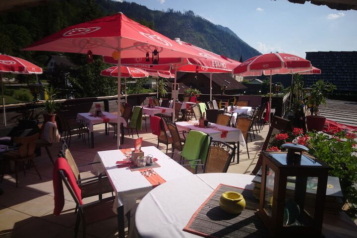 Dining 66 of 71