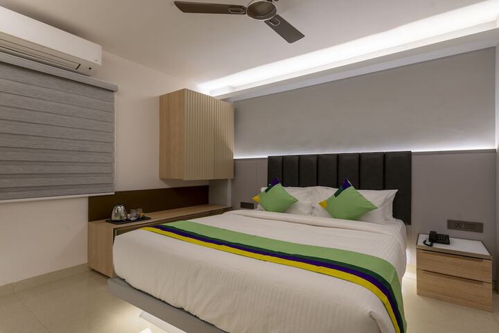 Room 26 of 41