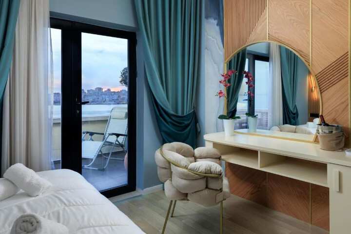 Room 46 of 71