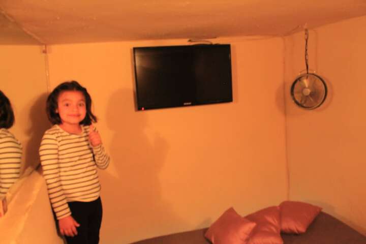 Room 2 of 35