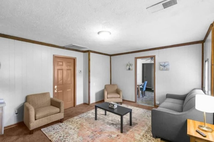 Room 19 of 41