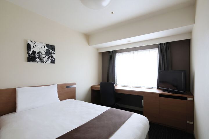 Room 12 of 93