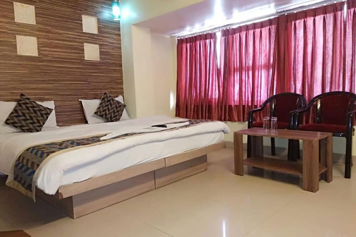 Room 15 of 37