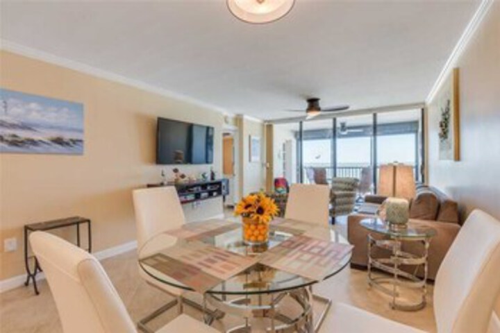 Room 13 of 31