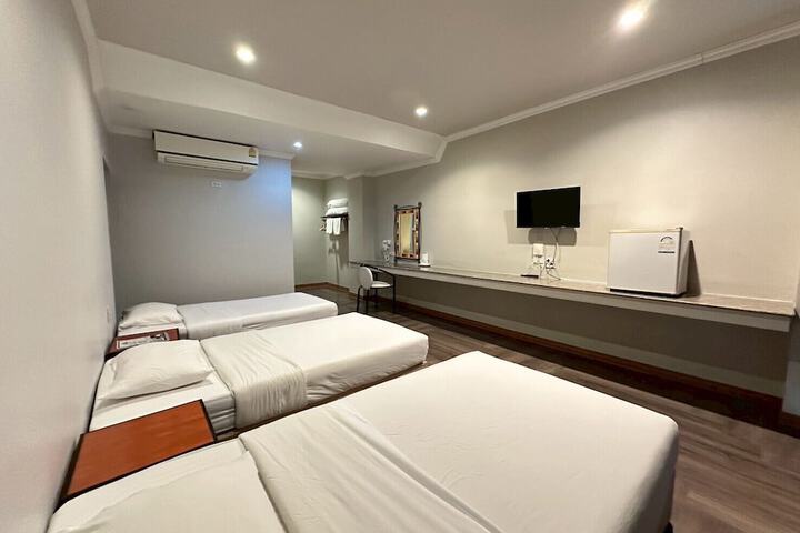 Room 15 of 45