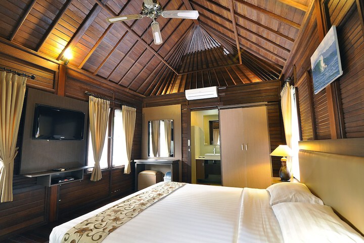 Room 14 of 50