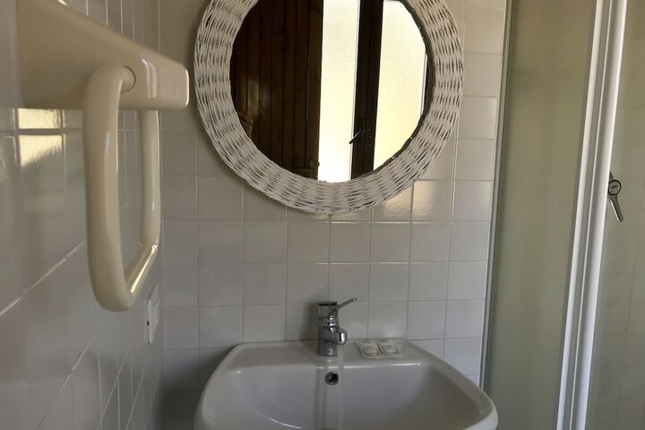 Room 19 of 47