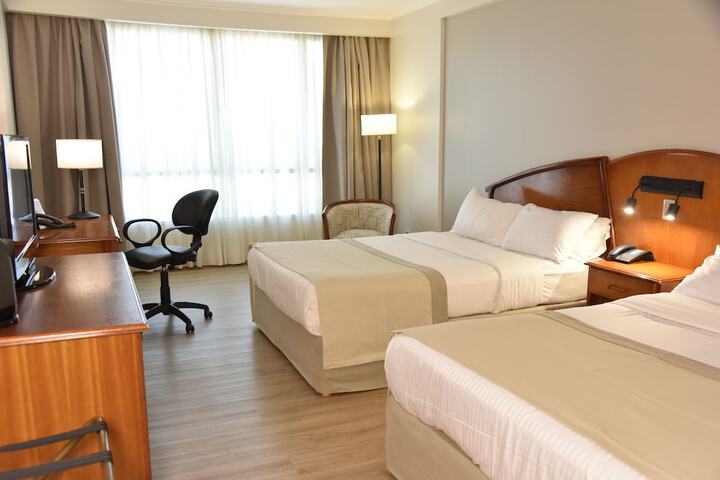 Room 12 of 41