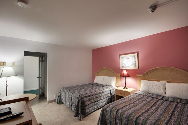 Room 28 of 52