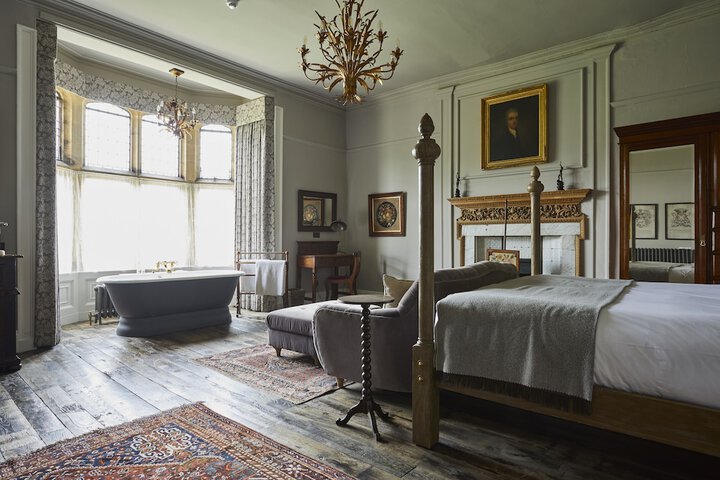 Room 5 of 80