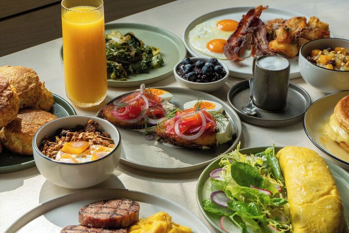 Breakfast/Coffee Service 40 of 44