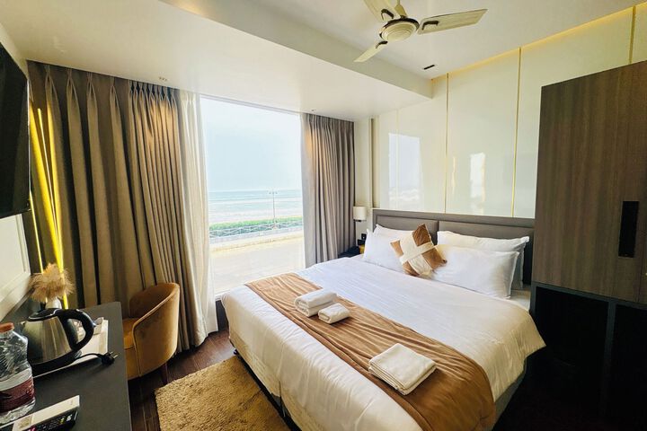 Room 42 of 55