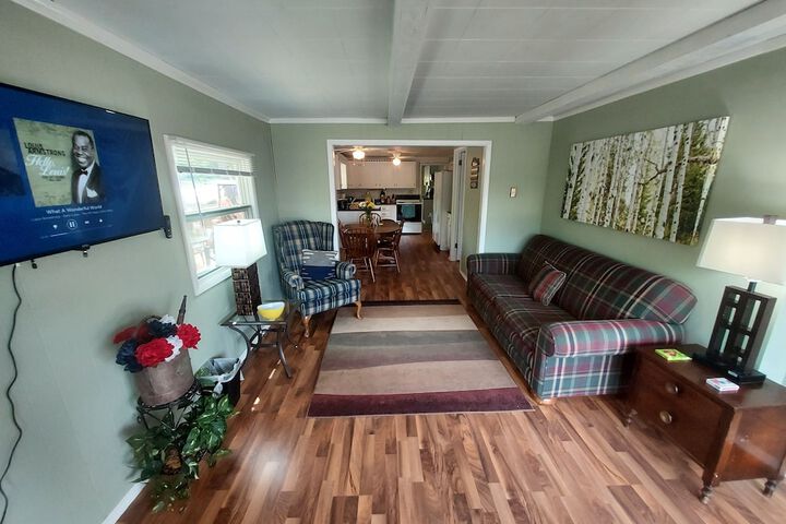 Room 17 of 35