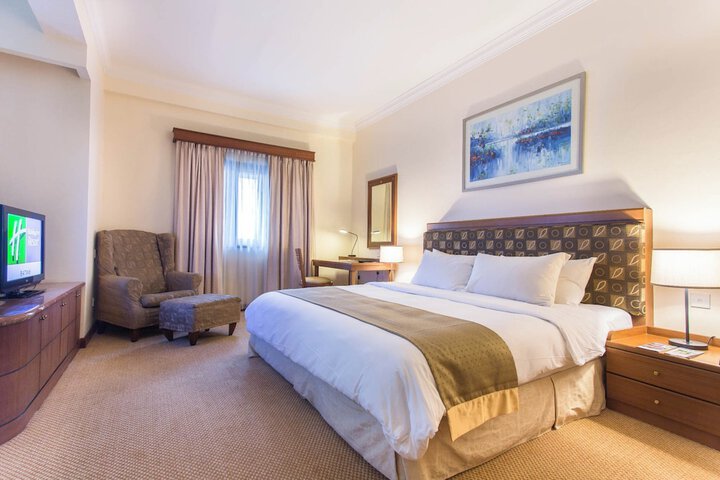 Room 25 of 130