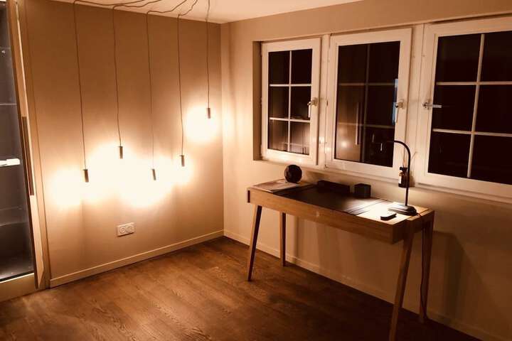 Room 5 of 33