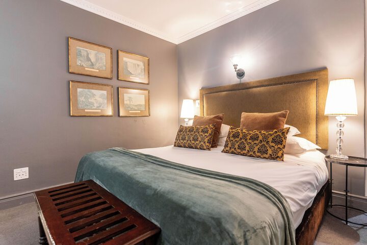 Room 25 of 118