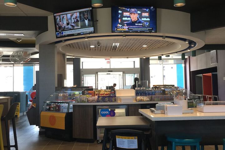 Breakfast area