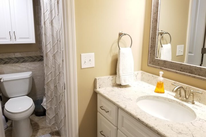Room 16 of 32