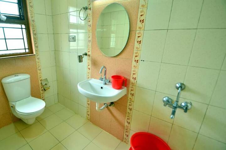 Room 7 of 10