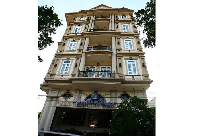 Ho Phong Hotel